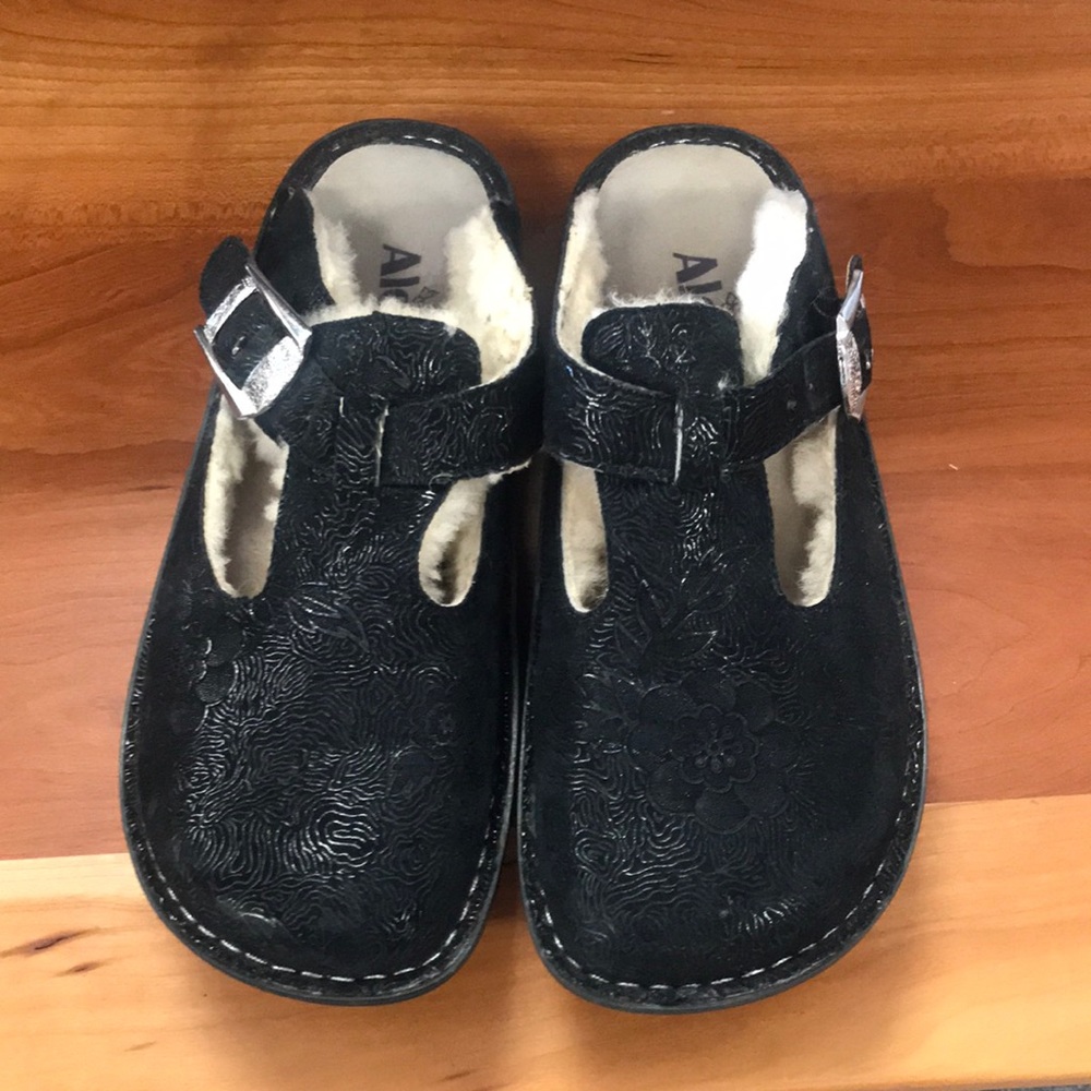 Alegria back suede clog
